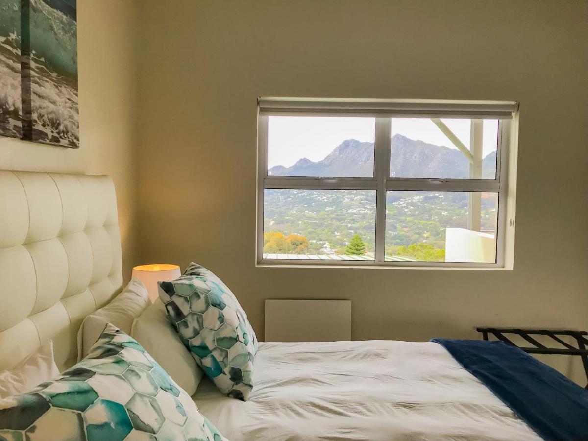Mount Bay Hotel Hout Bay Exterior photo